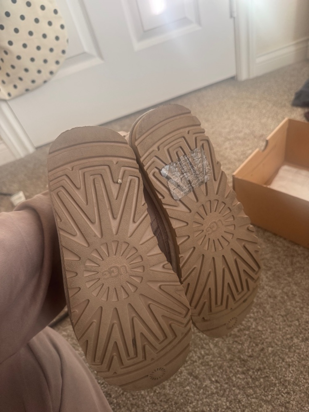 UGG Boots - Picture 3 of 4